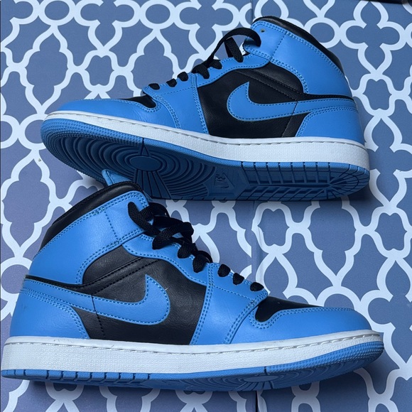 Men’s Air Jordan 1 Mid in Blue and Black size 9 - Picture 3 of 7